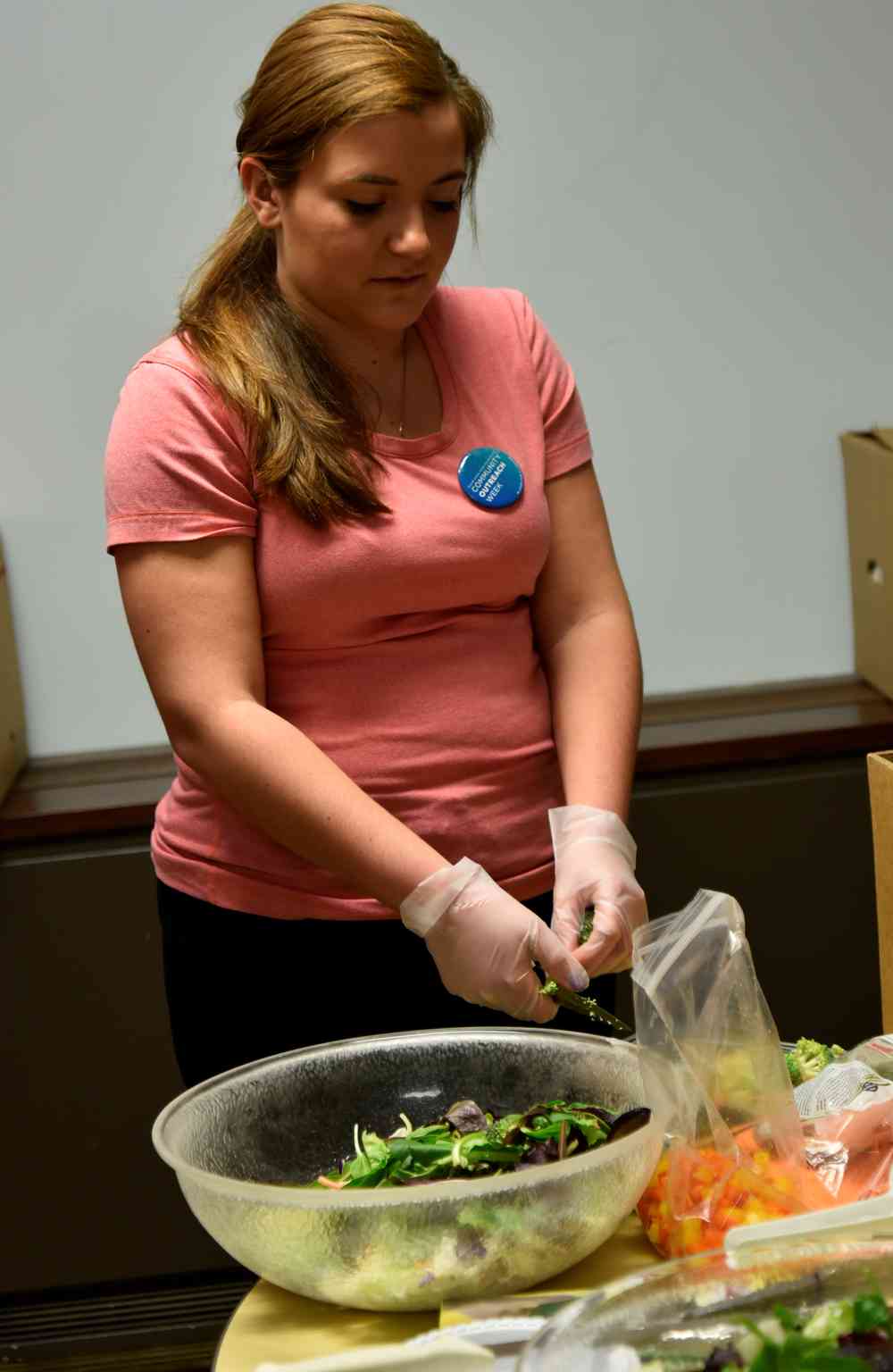 Seidman Alumni Board hosts volunteer event during Community Outreach Week to support greater Grand Rapids community!